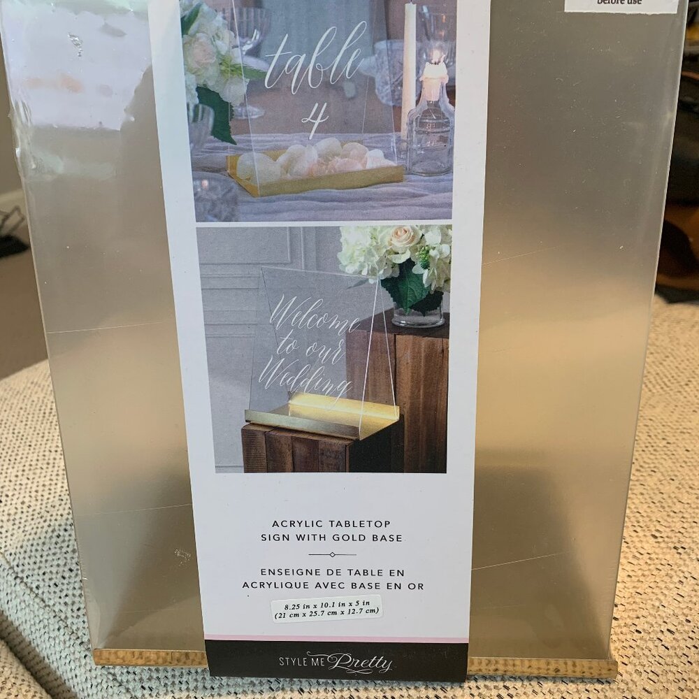 Style Me Pretty Acrylic Tabletop sign with gold base